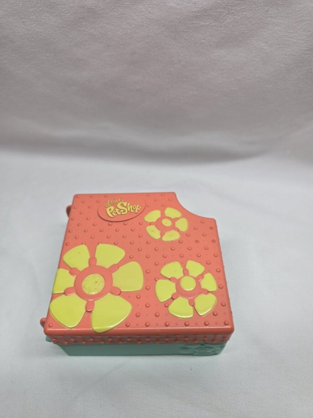 Littlest Pet Shop Teeniest Tiniest Pop Up Mini Playset Water Wonderland NO PETS